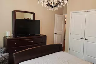 1023 Clinton St, Philadelphia, PA 19107 - Photo 11