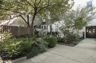 1023 Clinton St, Philadelphia, PA 19107 - Photo 21