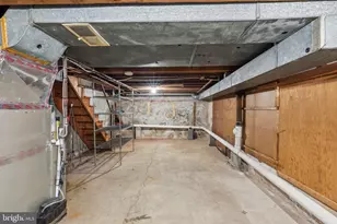 2304 Waverly St, Philadelphia, PA 19146 - Photo 27