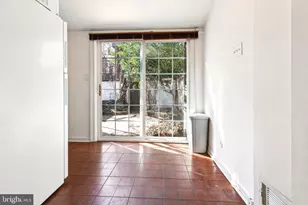 2304 Waverly St, Philadelphia, PA 19146 - Photo 5