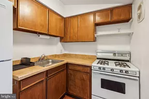 2304 Waverly St, Philadelphia, PA 19146 - Photo 11