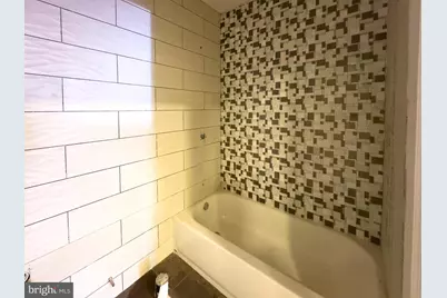 2812 W Susquehanna Avenue, Philadelphia, PA 19121 - Photo 5