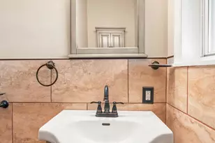 1013 Federal St, Philadelphia, PA 19147 - Photo 17