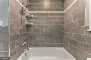 1013 Federal St, Philadelphia, PA 19147 - Photo 31