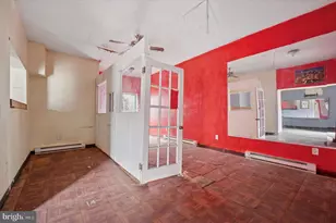 2205 Island Rd, Philadelphia, PA 19142 - Photo 11