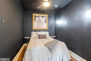 1016 Spruce St, Philadelphia, PA 19107 - Photo 17