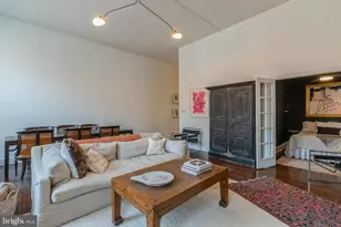 1016 Spruce St, Philadelphia, PA 19107 - Photo 9