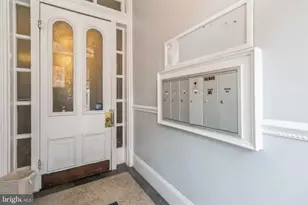 1016 Spruce St, Philadelphia, PA 19107 - Photo 3