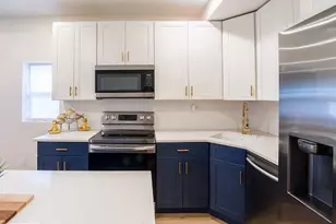 2001 S Norwood St, Philadelphia, PA 19145 - Photo 7