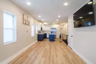 2001 S Norwood St, Philadelphia, PA 19145 - Photo 3