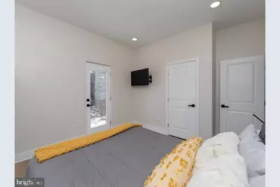 2001 S Norwood Street, Philadelphia, PA 19145 - Photo 31