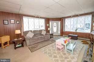 2740 Pratt St, Philadelphia, PA 19137 - Photo 9