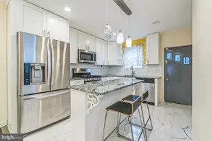 2233 Moore St, Philadelphia, PA 19145 - Photo 9