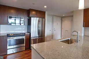 2200 Benjamin Franklin Pkwy, Philadelphia, PA 19130 - Photo 17