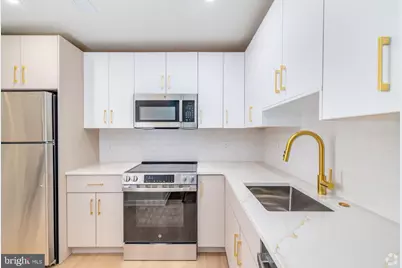 416 Vine Street #206, Philadelphia, PA 19106 - Photo 1