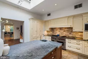 1819 Delancey Pl, Philadelphia, PA 19103 - Photo 27