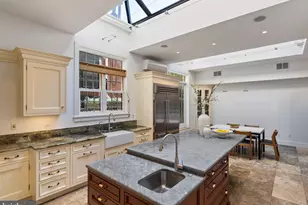 1819 Delancey Pl, Philadelphia, PA 19103 - Photo 29