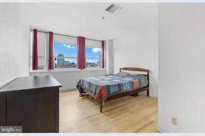 1100 Vine Street #1403, Philadelphia, PA 19107 - Photo 11