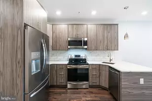 1752 N Marshall St, Philadelphia, PA 19122 - Photo 5