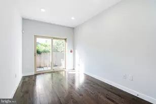 1752 N Marshall St, Philadelphia, PA 19122 - Photo 11