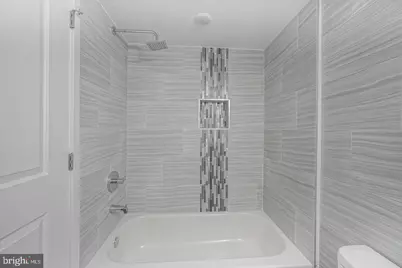 1072 N Front Street, Philadelphia, PA 19123 - Photo 15