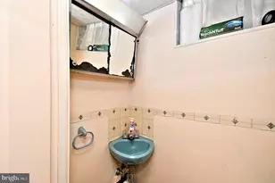 7815 Horrocks St, Philadelphia, PA 19152 - Photo 33