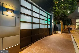 223 S 6th St, Philadelphia, PA 19106 - Photo 35