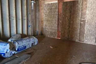 1406 E Moyamensing Ave, Philadelphia, PA 19147 - Photo 15