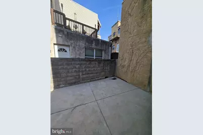 1406 E Moyamensing Avenue, Philadelphia, PA 19147 - Photo 19