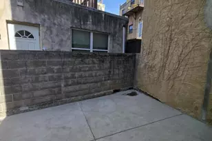 1406 E Moyamensing Ave, Philadelphia, PA 19147 - Photo 19