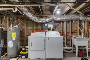 2429 N 10th St, Philadelphia, PA 19133 - Photo 47