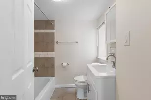 2429 N 10th St, Philadelphia, PA 19133 - Photo 39