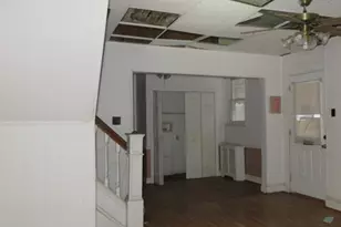 101 N 61st St, Philadelphia, PA 19139 - Photo 9