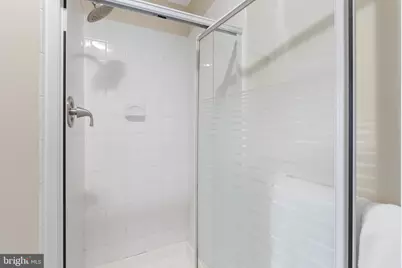 914 Spruce Street #9, Philadelphia, PA 19107 - Photo 21