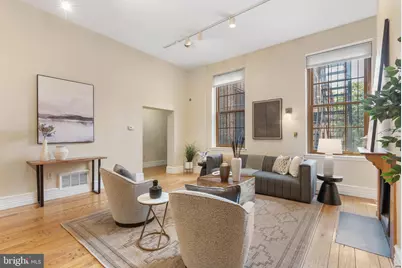 914 Spruce Street #9, Philadelphia, PA 19107 - Photo 7