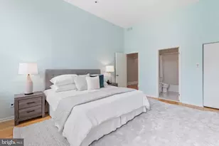 914 Spruce St, Philadelphia, PA 19107 - Photo 17