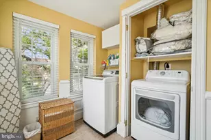 375 Green Ln, Philadelphia, PA 19128 - Photo 23