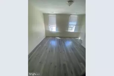 1047 W Nevada Street, Philadelphia, PA 19133 - Photo 9