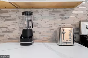 124 W Master St, Philadelphia, PA 19122 - Photo 13