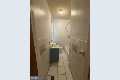 1833 S 5th Street, Philadelphia, PA 19148 - Photo 7