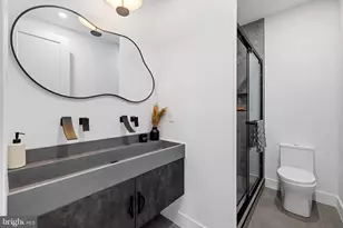 2035 Pierce St, Philadelphia, PA 19145 - Photo 13
