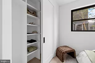 2035 Pierce St, Philadelphia, PA 19145 - Photo 11