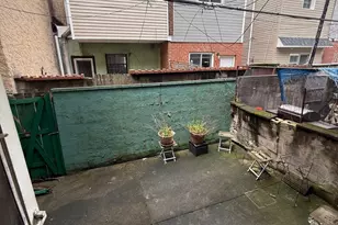2246 S 15th St, Philadelphia, PA 19145 - Photo 11