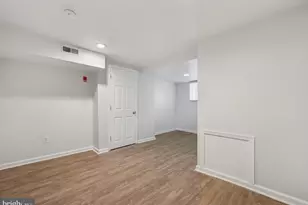 1315 S 56th St, Philadelphia, PA 19143 - Photo 7