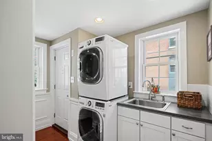 1935 Spring Garden St, Philadelphia, PA 19130 - Photo 15