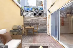 930 League St, Philadelphia, PA 19147 - Photo 15