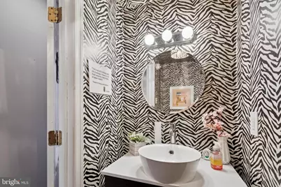 1725 South Street, Philadelphia, PA 19146 - Photo 9