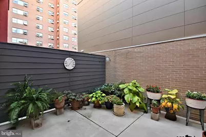 107 S Van Pelt St, Philadelphia, PA 19103 - Photo 17