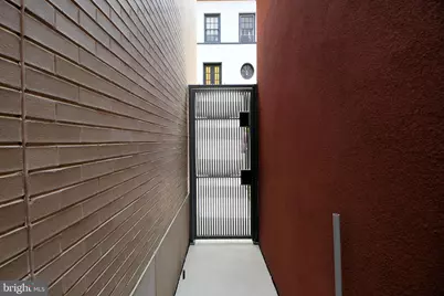 107 S Van Pelt St, Philadelphia, PA 19103 - Photo 15