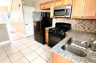 2735 N Sydenham St, Philadelphia, PA 19132 - Photo 3